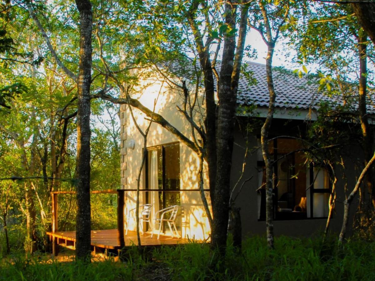 Umkhumbi Lodge Hluhluwe Exteriör bild