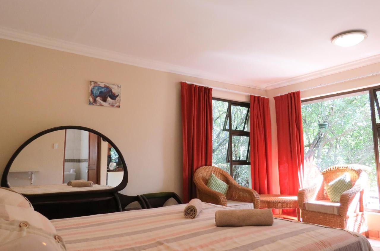 Umkhumbi Lodge Hluhluwe Exteriör bild