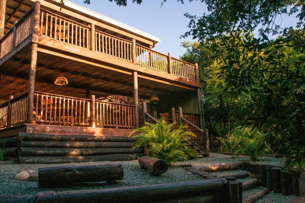 Umkhumbi Lodge Hluhluwe Exteriör bild