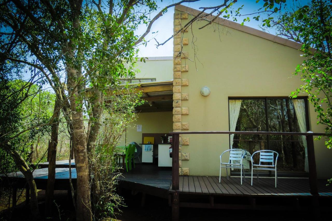 Umkhumbi Lodge Hluhluwe Exteriör bild